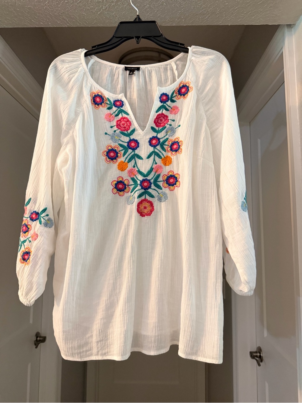 Talbots White Embroidered V-Neck Tunic with Multicolor Floral Detail